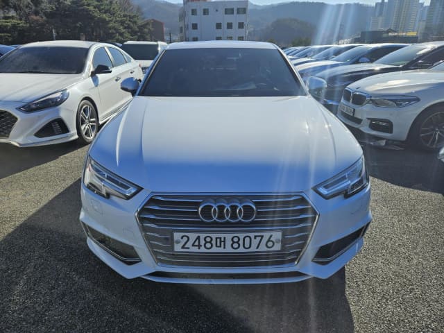 2019 AUDI A4