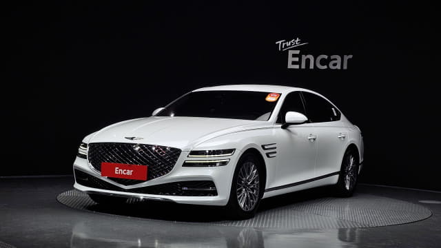 2023 Genesis G80