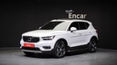 2020 VOLVO XC40