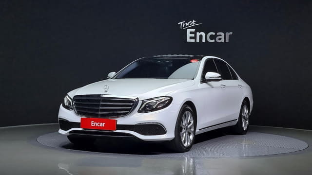 2017 MERCEDES-BENZ E-Class