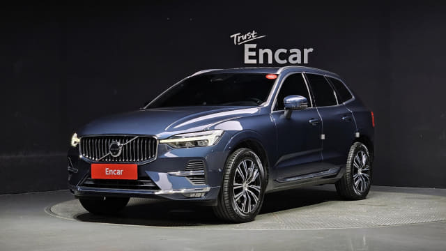 2022 VOLVO XC60