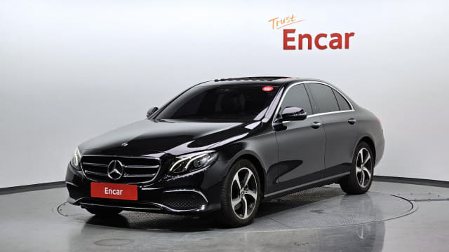 2020 MERCEDES-BENZ E-Class