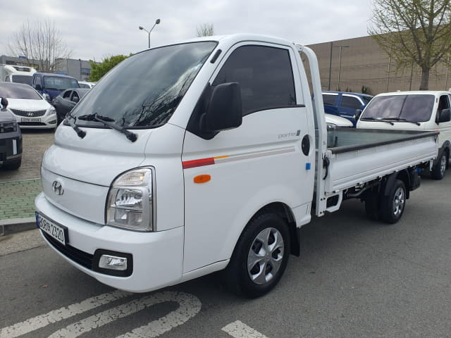 2023 HYUNDAI Porter