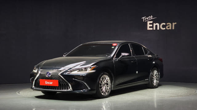 2021 LEXUS ES