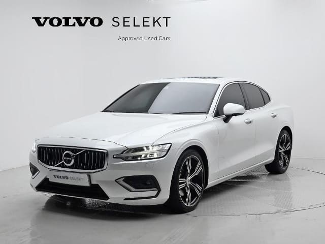 2020 VOLVO S60