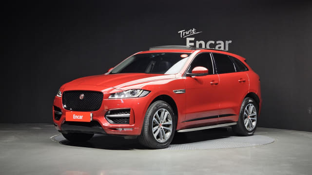 2017 JAGUAR F-PACE