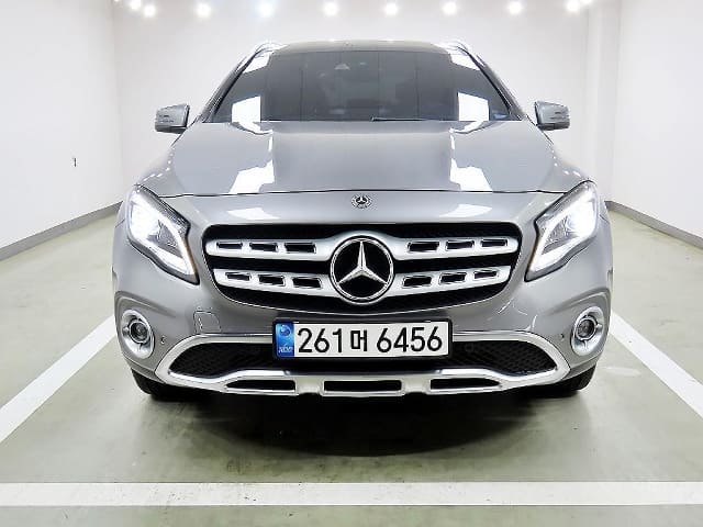 2019 MERCEDES-BENZ GLA-Class