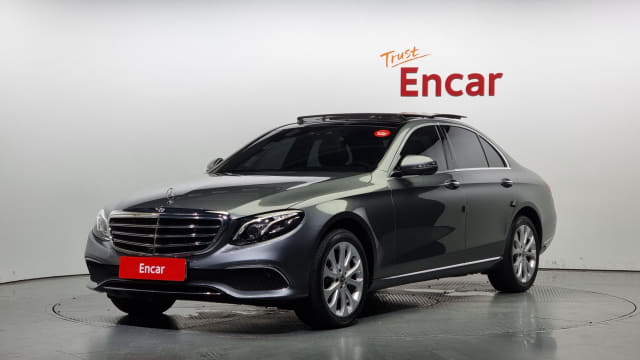 2019 MERCEDES-BENZ E-Class