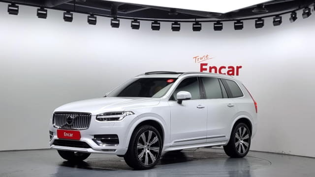 2021 VOLVO XC90