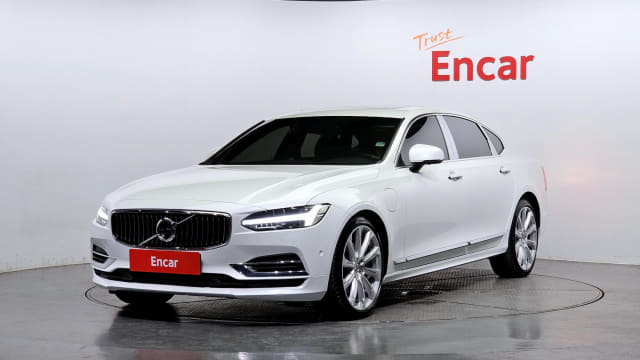 2020 VOLVO S90