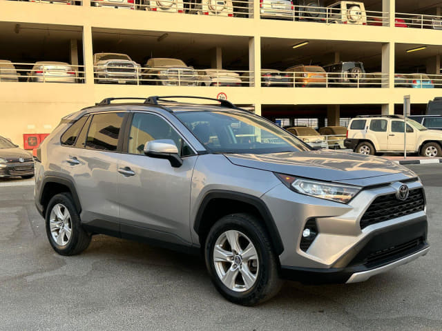 2019 TOYOTA RAV4