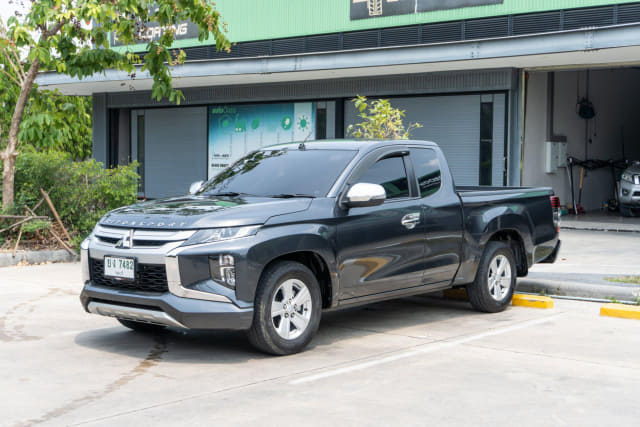 2021 MITSUBISHI Triton