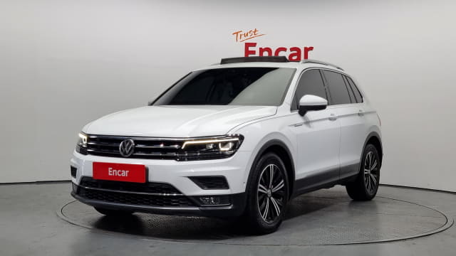 2018 VOLKSWAGEN Tiguan