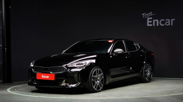 2022 KIA Stinger