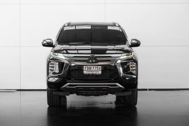 2020 MITSUBISHI Pajero