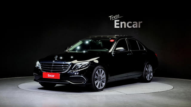 2020 MERCEDES-BENZ E-Class