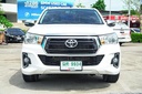 2017 TOYOTA Hilux, 