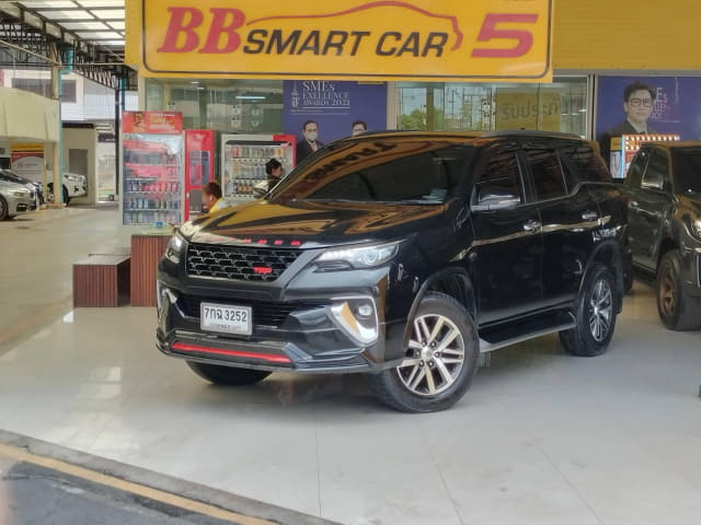 2018 TOYOTA Fortuner