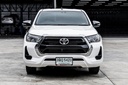 2021 TOYOTA Hilux