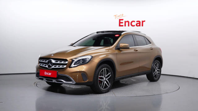 2018 MERCEDES-BENZ GLA-Class