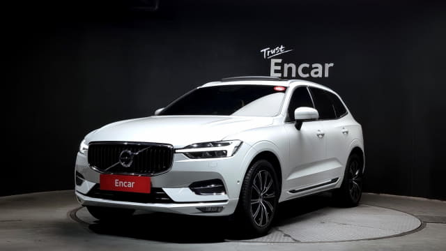 2021 VOLVO XC60