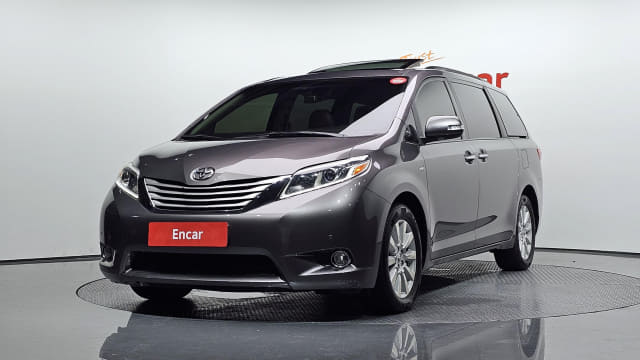 2017 TOYOTA Sienna