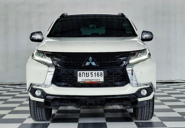 2019 MITSUBISHI Pajero