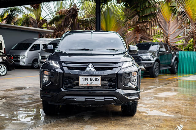 2022 MITSUBISHI Triton