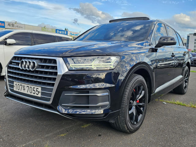 2019 AUDI Q7