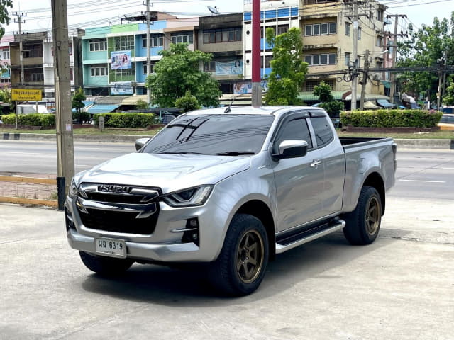 2020 ISUZU D-Max