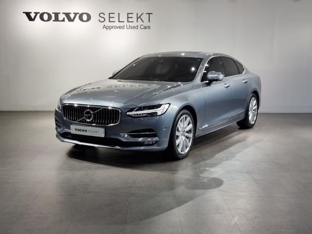 2020 VOLVO S90