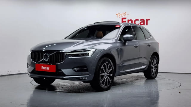 2021 VOLVO XC60