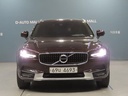 2018 VOLVO V90