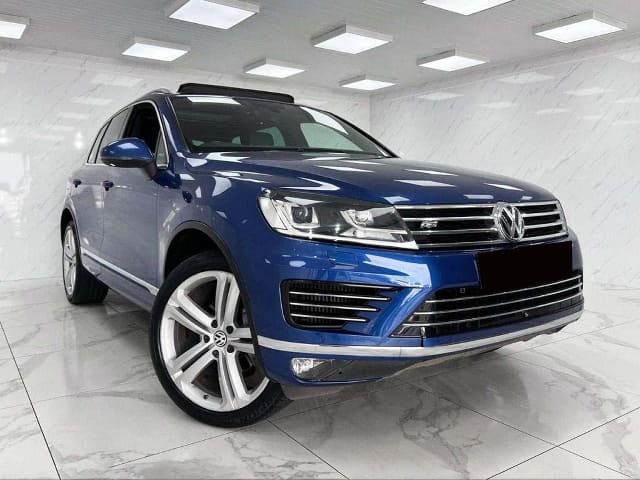 2017 VOLKSWAGEN Touareg