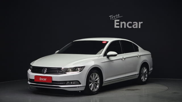 2018 VOLKSWAGEN Passat