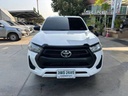 2020 TOYOTA Hilux