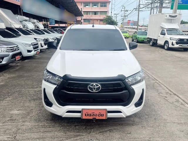 2022 TOYOTA Hilux