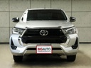 2023 TOYOTA Hilux