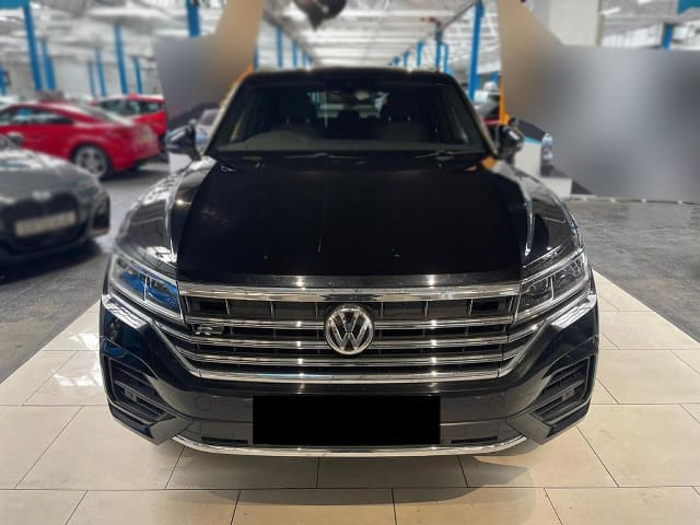 2019 VOLKSWAGEN Touareg