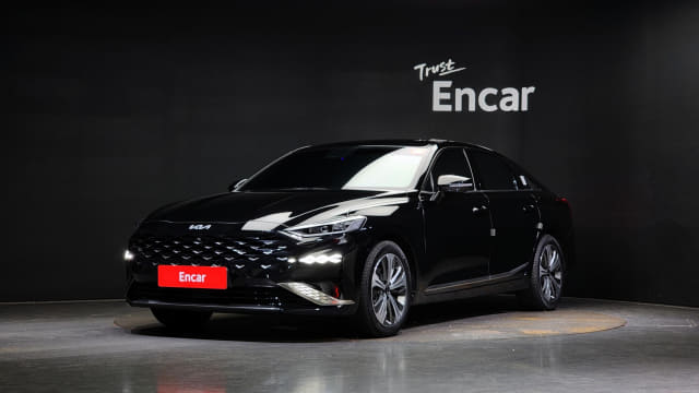 2023 KIA K8