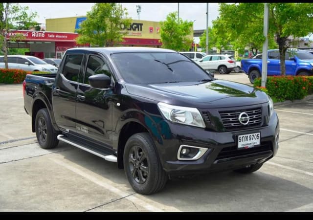 2020 NISSAN Navara