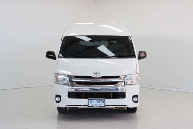 2017 TOYOTA Hiace Commuter