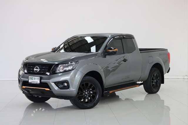 2020 NISSAN Navara