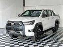 2024 TOYOTA Hilux