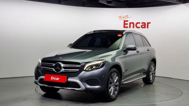 2019 MERCEDES-BENZ GLC-Class