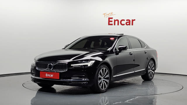 2021 VOLVO S90