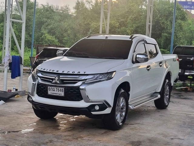 2017 MITSUBISHI Triton