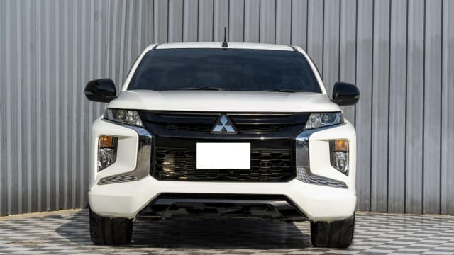 2023 MITSUBISHI Triton, 