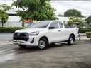 2020 TOYOTA Hilux