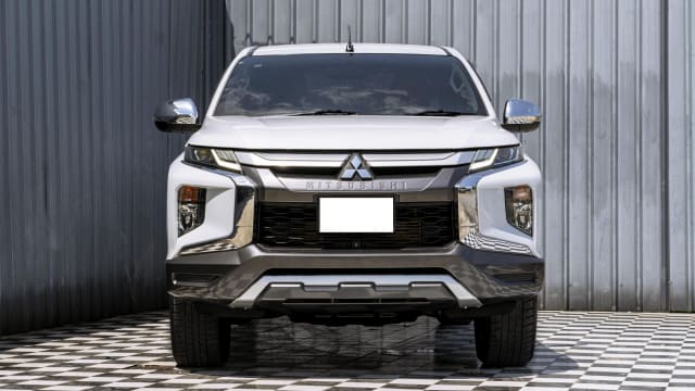 2020 MITSUBISHI Triton